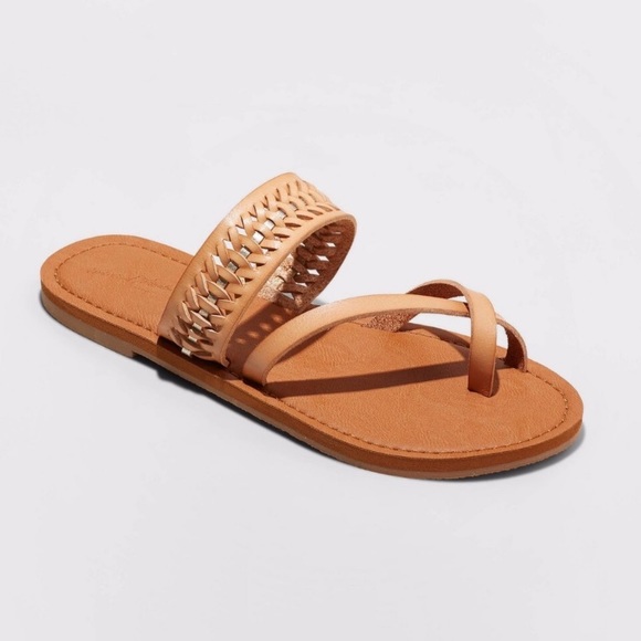 Universal Thread Shoes - Tan Universal Thread Woven Toe Ring Sandals, NWT